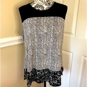 Roz & Ali- Roz & Ali, Top Black Sleeveless Tank Back Keyhole, size Lg